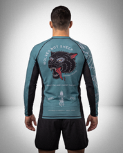 Wolves Not Sheep Long Sleeve Rasghuard
