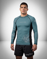 Wolves Not Sheep Long Sleeve Rasghuard